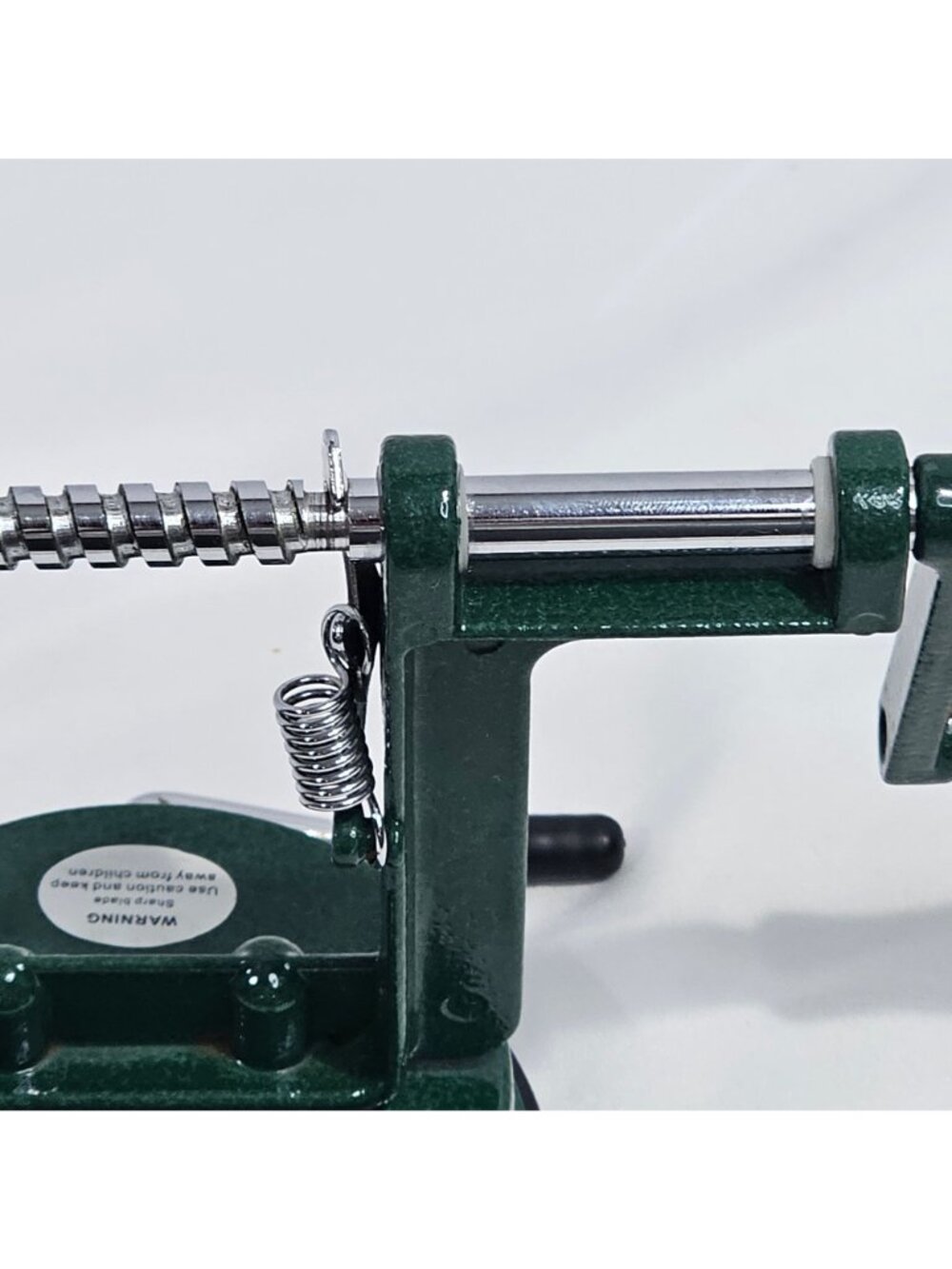 Heavy-Duty Manual Apple Peeler Corer Slicer With Suction Base & Wooden Handle - Picture 8 of 9